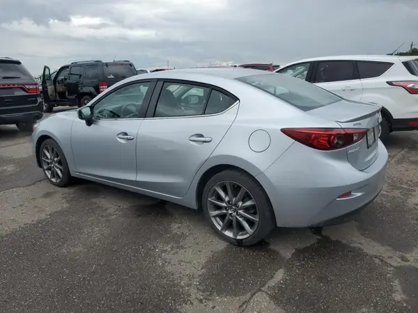 3MZBN1V38JM206424 2018 MAZDA 3 - Image 2