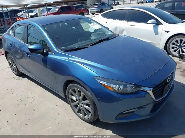 3MZBN1V38JM206827 2018 MAZDA 3 - Image 1