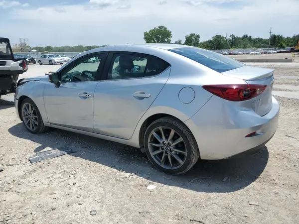 3MZBN1V38JM206858 2018 MAZDA 3 - Image 2
