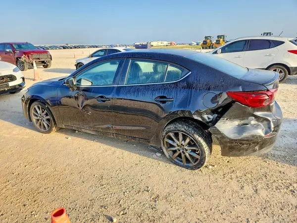 3MZBN1V38JM208240 2018 MAZDA 3 - Image 2