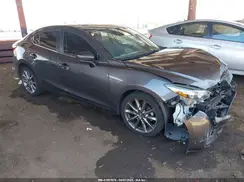 3MZBN1V38JM209128 2018 MAZDA 3