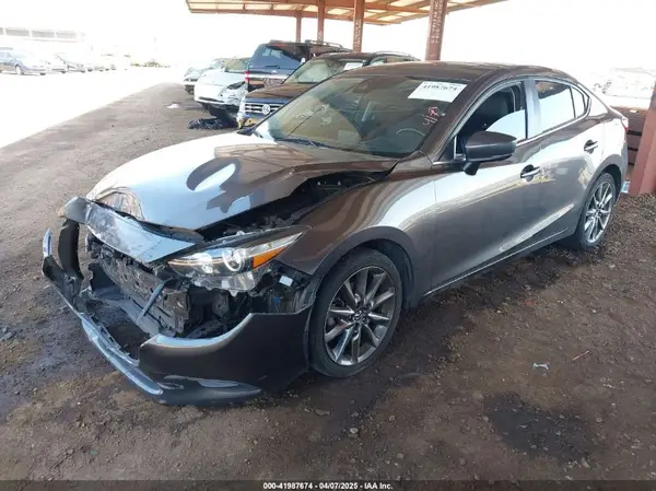 3MZBN1V38JM209128 2018 MAZDA 3 - Image 2