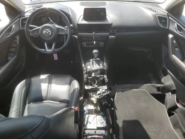 3MZBN1V38JM210358 2018 MAZDA 3 - Image 8