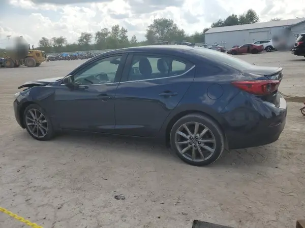 3MZBN1V38JM213132 2018 MAZDA 3 - Image 2