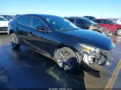 3MZBN1V38JM220694 2018 MAZDA 3