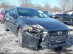 3MZBN1V38JM233221 2018 MAZDA 3