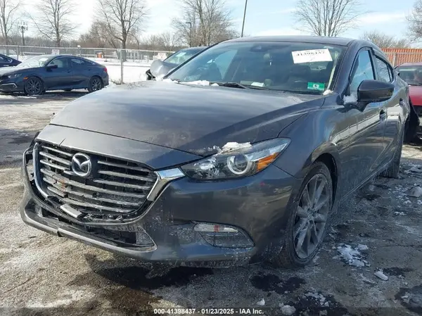 3MZBN1V38JM233221 2018 MAZDA 3 - Image 2