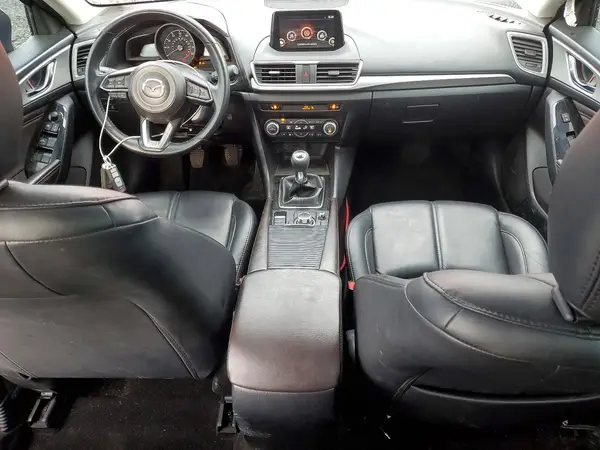 3MZBN1V38JM245532 2018 MAZDA 3 - Image 8