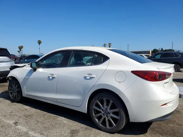 3MZBN1V38JM246728 2018 MAZDA 3 - Image 2