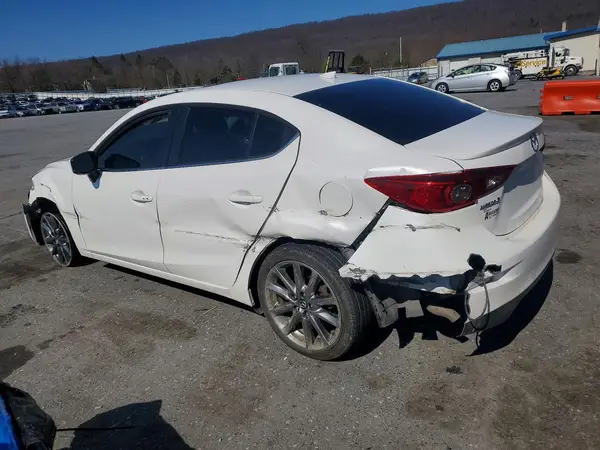 3MZBN1V38JM247748 2018 MAZDA 3 - Image 2
