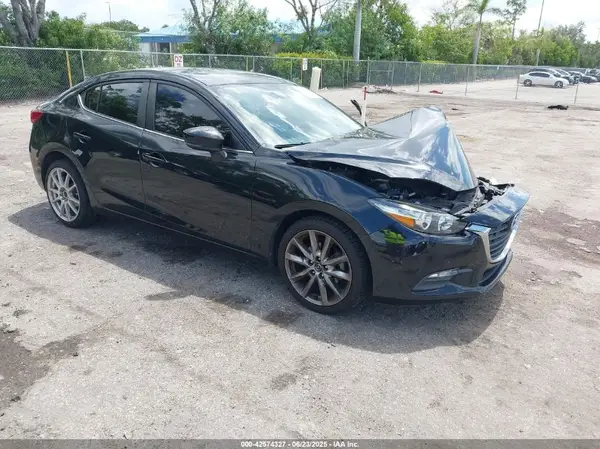 3MZBN1V38JM250407 2018 MAZDA 3 - Image 1