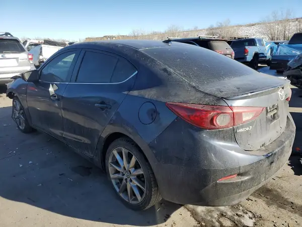 3MZBN1V38JM256207 2018 MAZDA 3 - Image 2