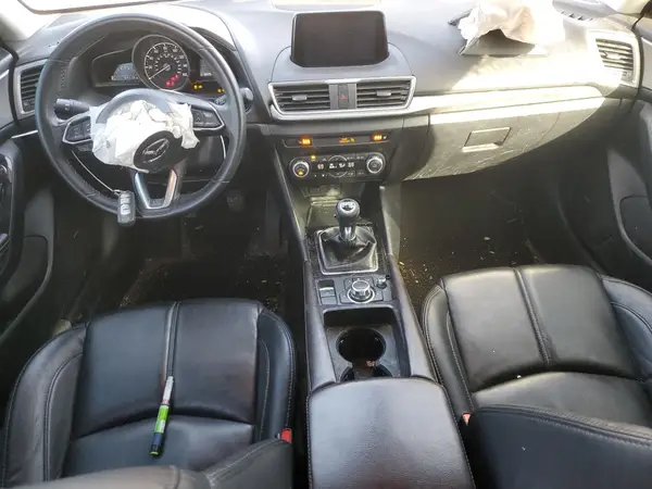 3MZBN1V38JM256207 2018 MAZDA 3 - Image 8