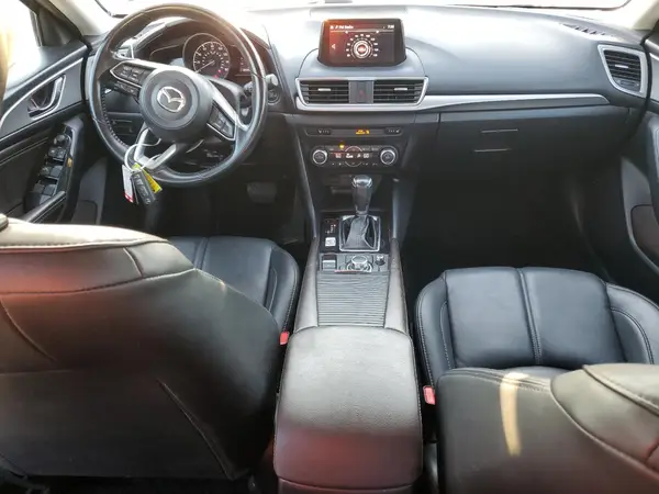 3MZBN1V38JM256899 2018 MAZDA 3 - Image 8
