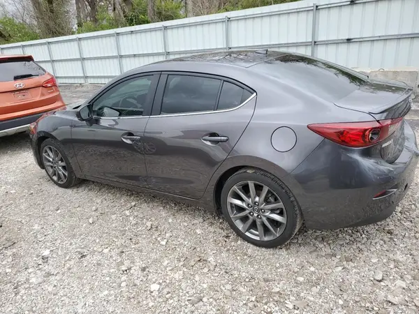 3MZBN1V38JM257681 2018 MAZDA 3 - Image 2