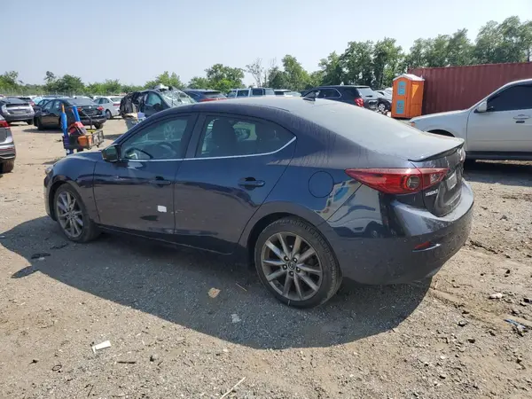 3MZBN1V38JM260063 2018 MAZDA 3 - Image 2