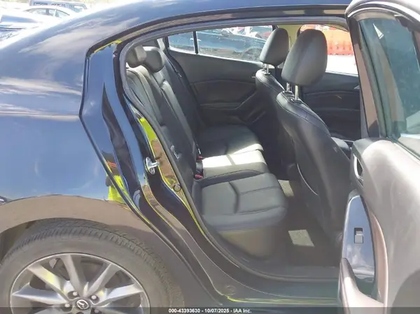 3MZBN1V38JM270317 2018 MAZDA 3 - Image 8