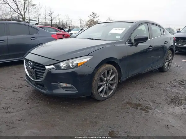 3MZBN1V38JM270785 2018 MAZDA 3 - Image 2