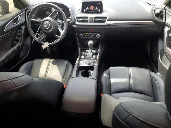 3MZBN1V38JM271080 2018 MAZDA 3 - Image 8