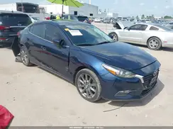 3MZBN1V38JM274870 2018 MAZDA 3