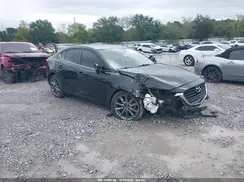 3MZBN1V39JM160070 2018 MAZDA 3