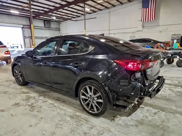 3MZBN1V39JM169058 2018 MAZDA 3 - Image 2