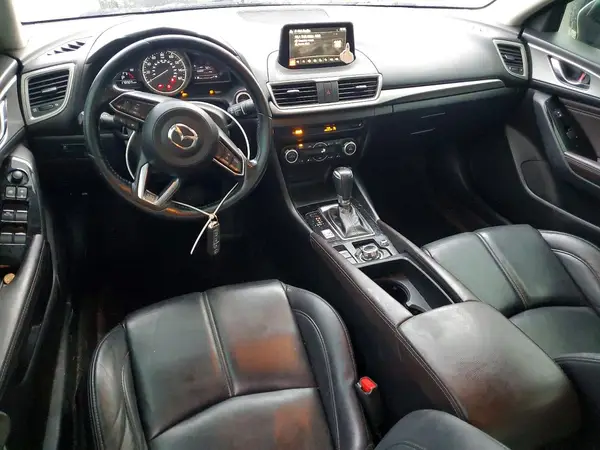 3MZBN1V39JM183414 2018 MAZDA 3 - Image 8