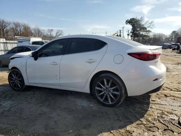 3MZBN1V39JM183526 2018 MAZDA 3 - Image 2