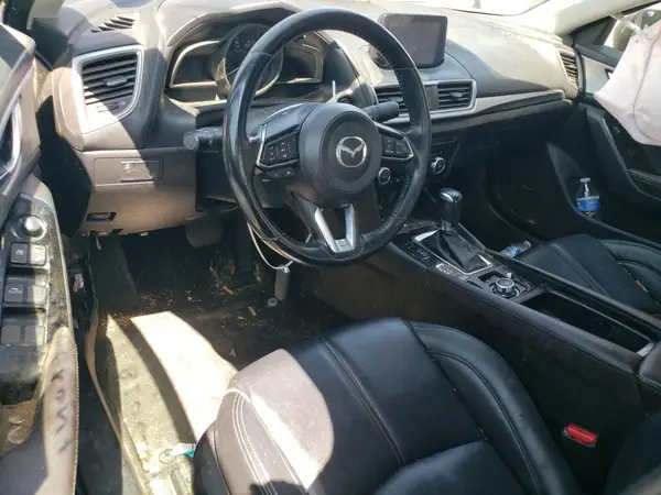 3MZBN1V39JM186684 2018 MAZDA 3 - Image 8