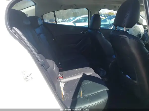 3MZBN1V39JM188385 2018 MAZDA 3 - Image 8
