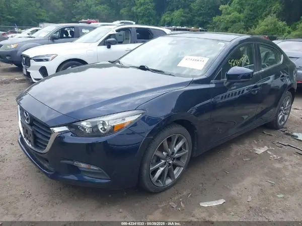 3MZBN1V39JM188452 2018 MAZDA 3 - Image 2