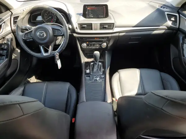 3MZBN1V39JM189066 2018 MAZDA 3 - Image 8