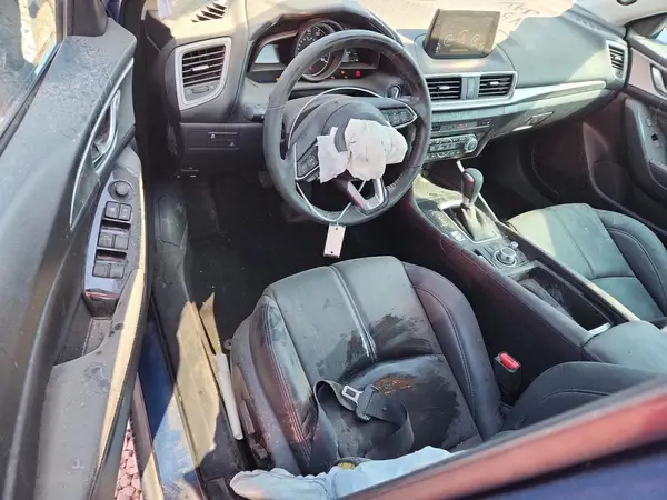 3MZBN1V39JM190234 2018 MAZDA 3 - Image 8