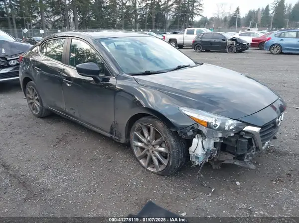 3MZBN1V39JM200731 2018 MAZDA 3 - Image 1