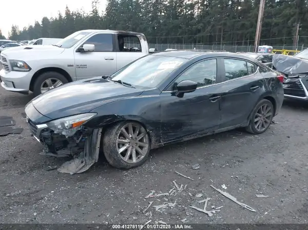 3MZBN1V39JM200731 2018 MAZDA 3 - Image 2