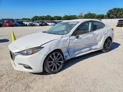 3MZBN1V39JM203063 2018 MAZDA 3