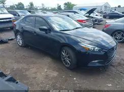 3MZBN1V39JM204813 2018 MAZDA 3