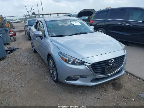 3MZBN1V39JM206125 2018 MAZDA 3 - Image 1