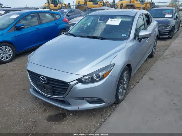 3MZBN1V39JM206125 2018 MAZDA 3 - Image 2