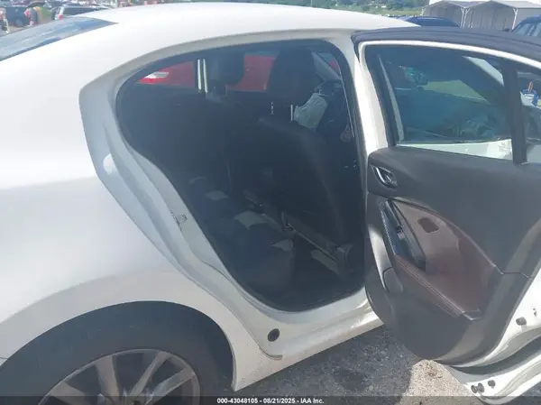 3MZBN1V39JM206416 2018 MAZDA 3 - Image 8