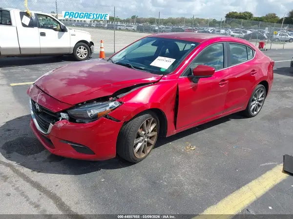 3MZBN1V39JM207484 2018 MAZDA 3 - Image 2