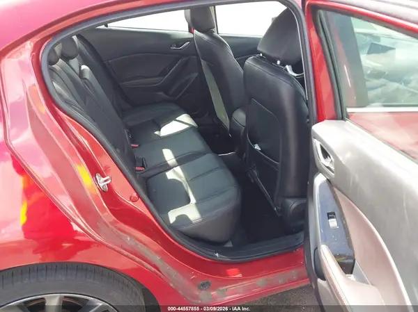3MZBN1V39JM207484 2018 MAZDA 3 - Image 8