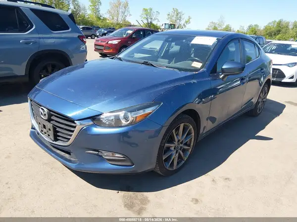 3MZBN1V39JM213592 2018 MAZDA 3 - Image 2