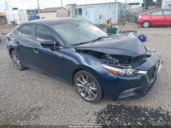 3MZBN1V39JM214970 2018 MAZDA 3 - Image 1