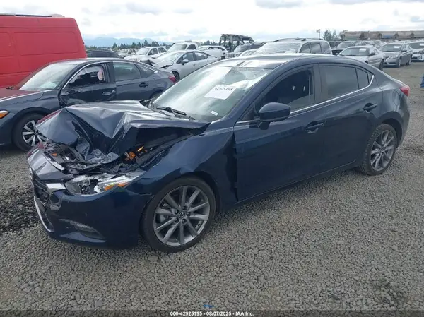3MZBN1V39JM214970 2018 MAZDA 3 - Image 2