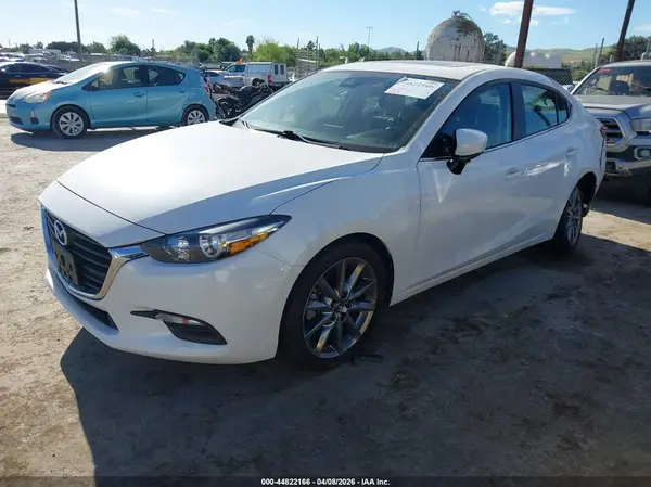 3MZBN1V39JM248696 2018 MAZDA 3 - Image 2