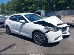3MZBN1V39JM249752 2018 MAZDA 3
