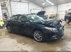 3MZBN1V39JM251226 2018 MAZDA 3