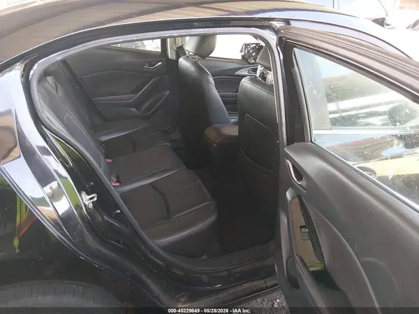 3MZBN1V39JM253185 2018 MAZDA 3 - Image 8