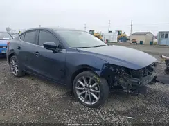 3MZBN1V39JM255681 2018 MAZDA 3